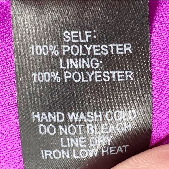 ✅ Lulu’s Magenta-Cross Back Dress SIZE MEDIUM - Picture 6 of 7